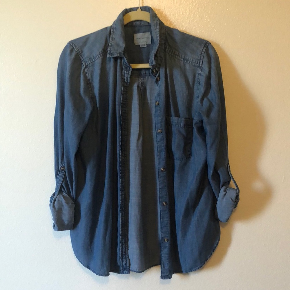 american eagle boyfriend fit demin shirt!